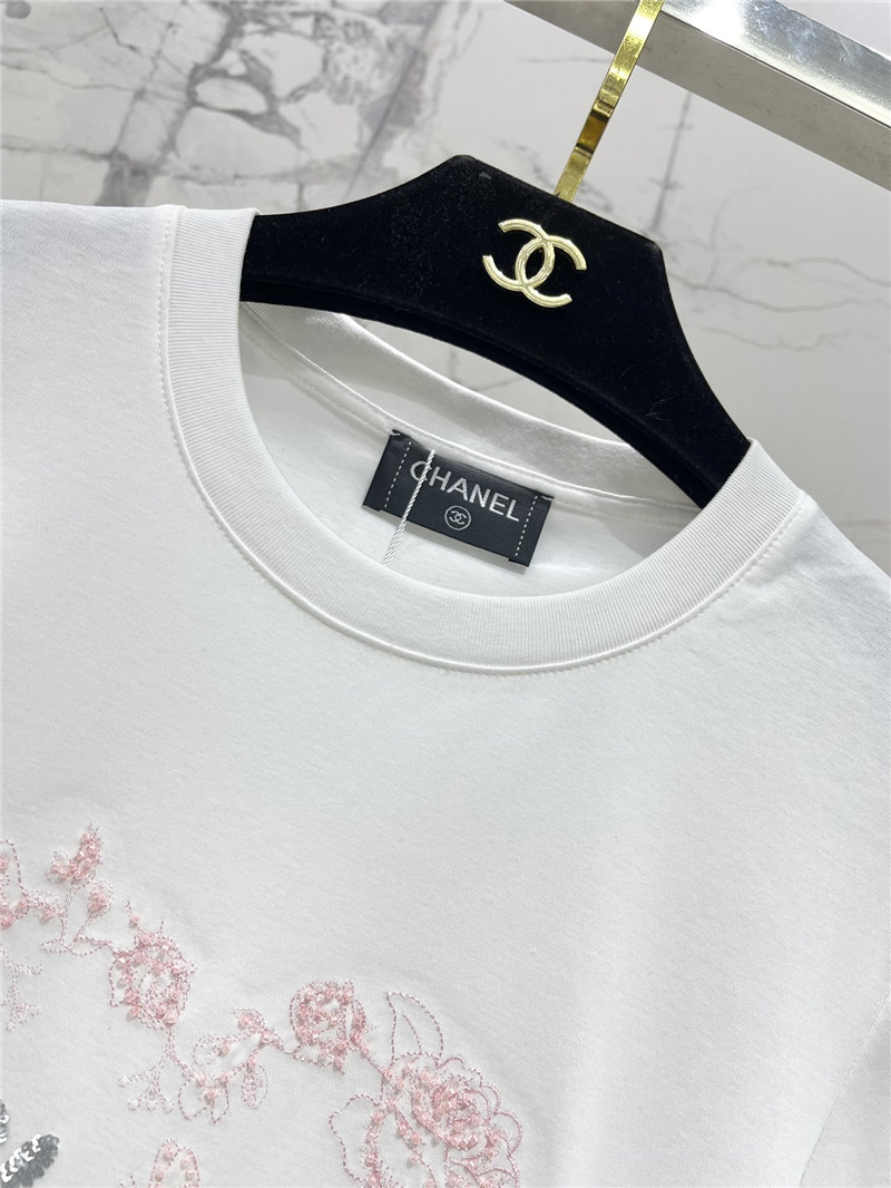 Ch**el colorblock embellished short-sleeved t-shirt