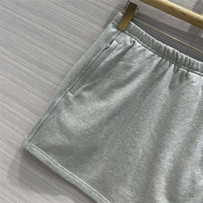 A1exa*der wang short sweatshirt + small skirt suit