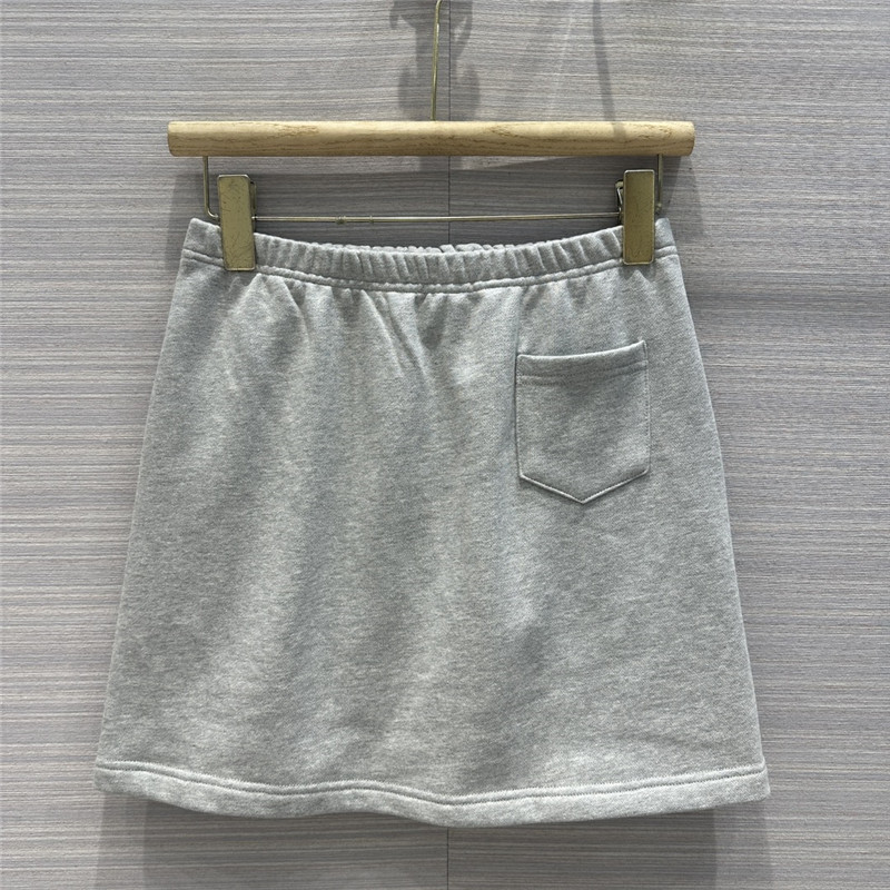 A1exa*der wang short sweatshirt + small skirt suit