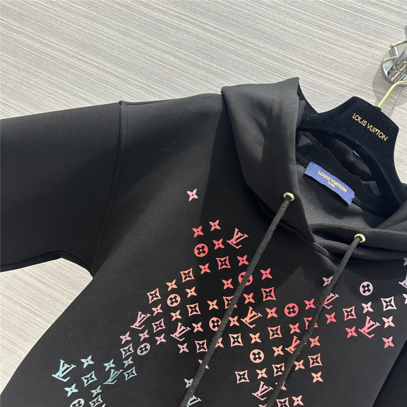 louis vuitton LV early spring series new sports suit