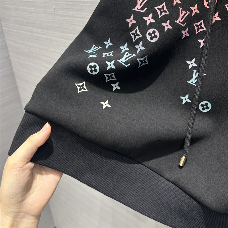 louis vuitton LV early spring series new sports suit