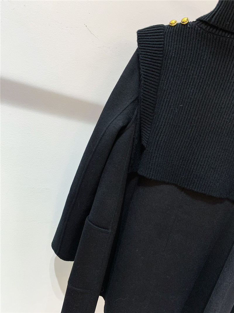 Y51 wool mid-length coat with rose gold buttons