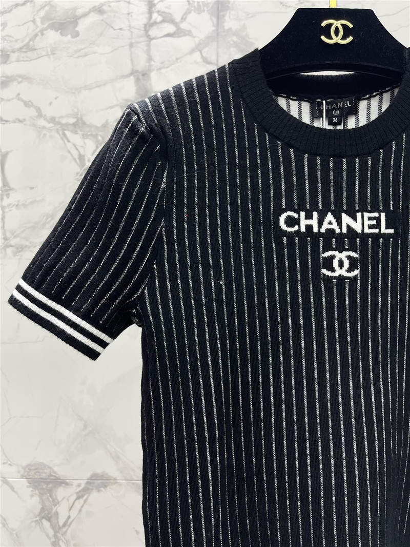 Ch**el crew neck striped logo sweater black