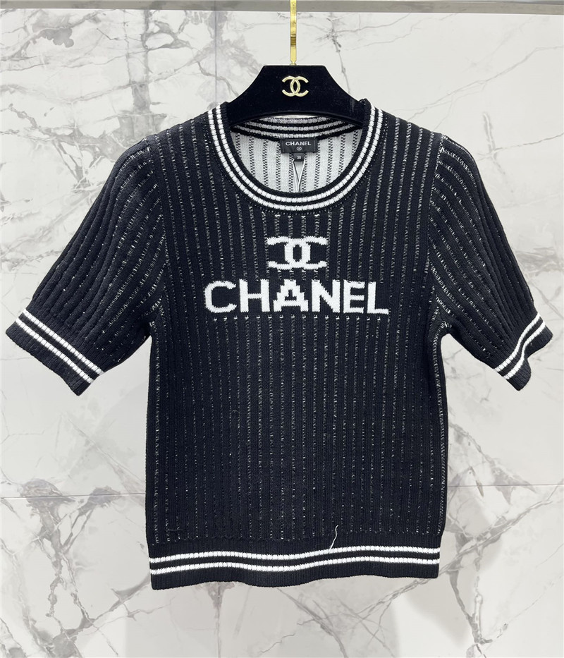 Ch**el vertical striped logo sweater black