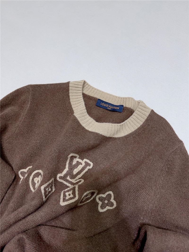 l0vis Vvtt0n logo cashmere sweater in brown
