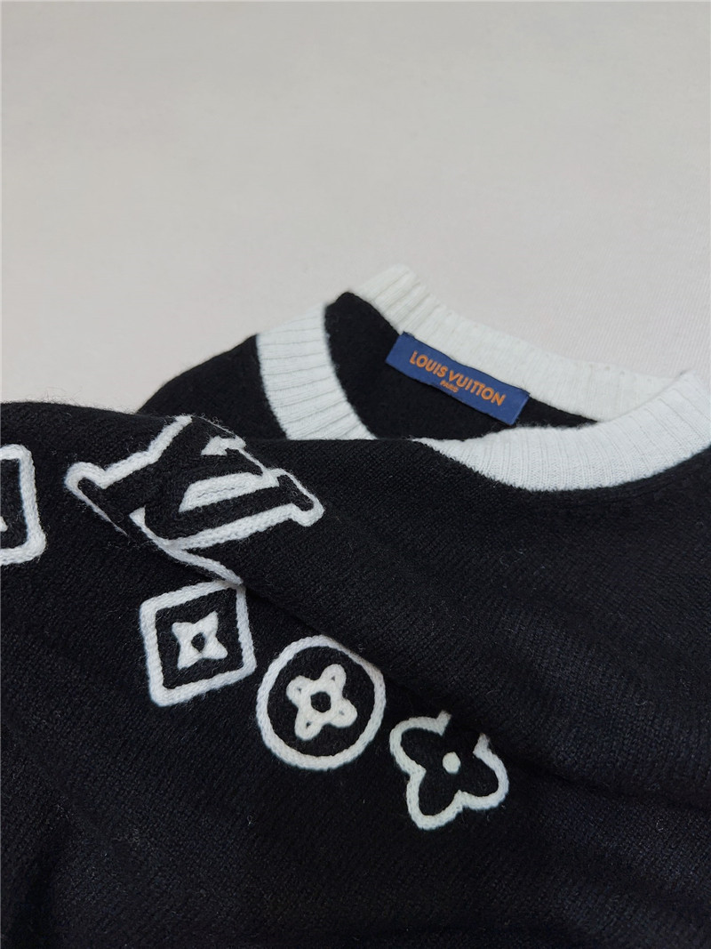 l0vis Vvtt0n logo cashmere sweater in navy luxury