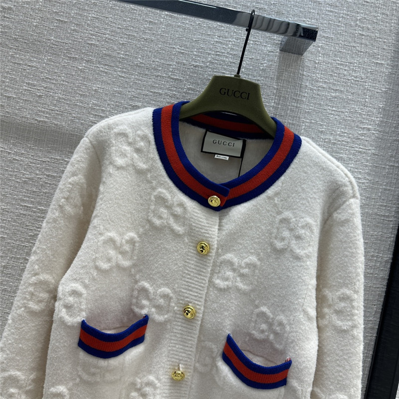Gvc*1 logo jacquard cardigan in elegant white
