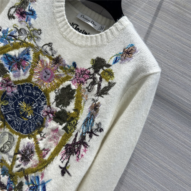 D10r embroidered cashmere sweater