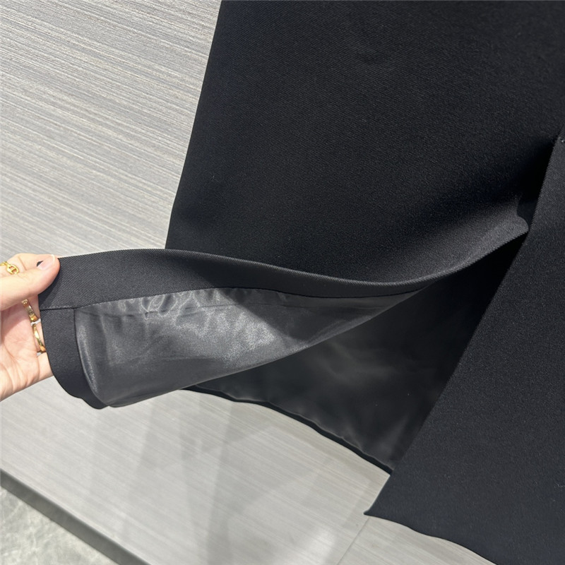 The R0w black essence spinning long skirt