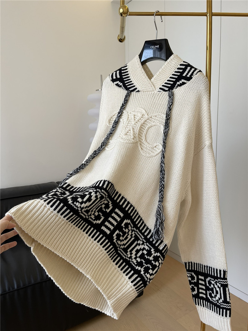 F**di ff jacquard fox fur collar hooded short down jacket