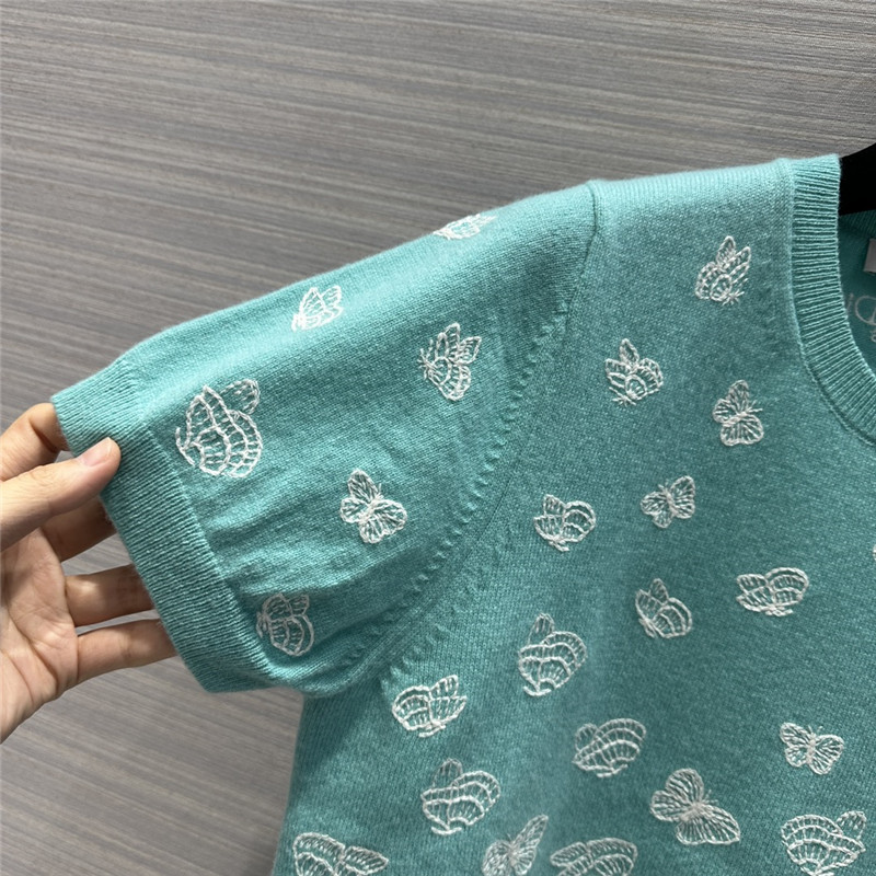 D10r embroidered short-sleeved sweater in blue