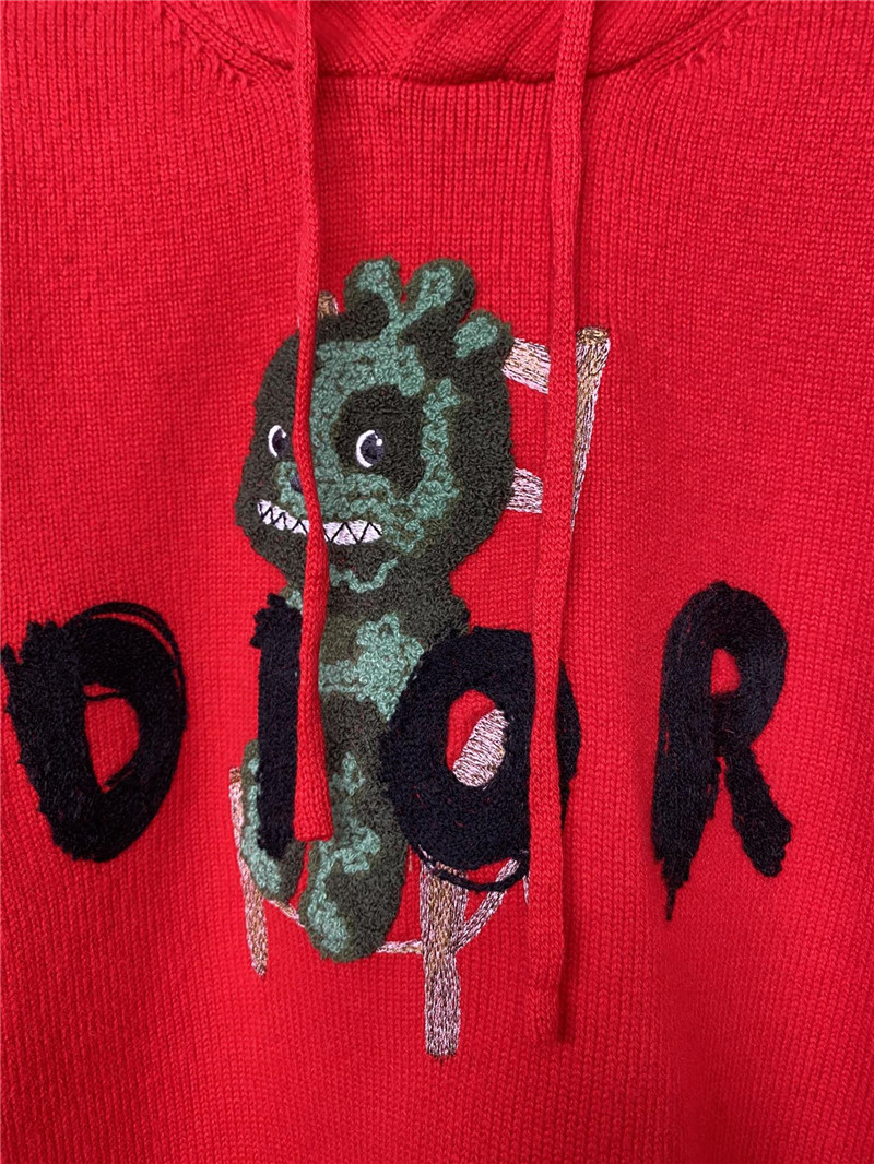 D10r red logo knitted hooded sweater