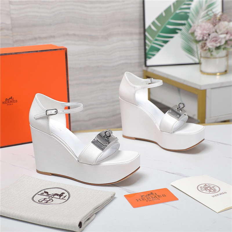 H**me5 wedge platform sandals