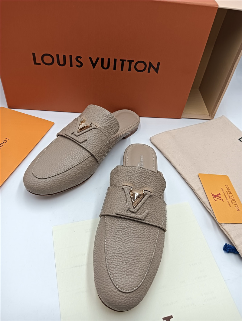 l0vis Vvtt0n lv flat loafers