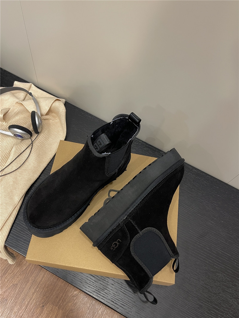UGG Neumel Platform Chelsea Boot Black