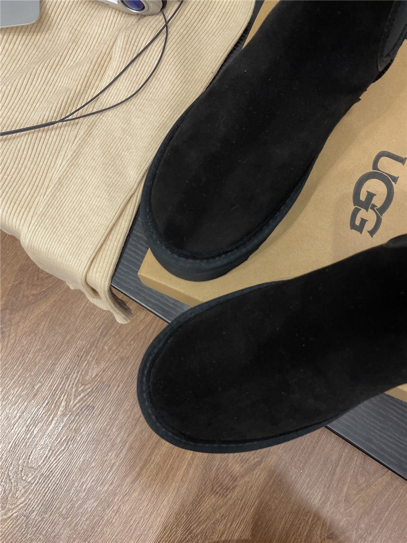 UGG Neumel Platform Chelsea Boot Black