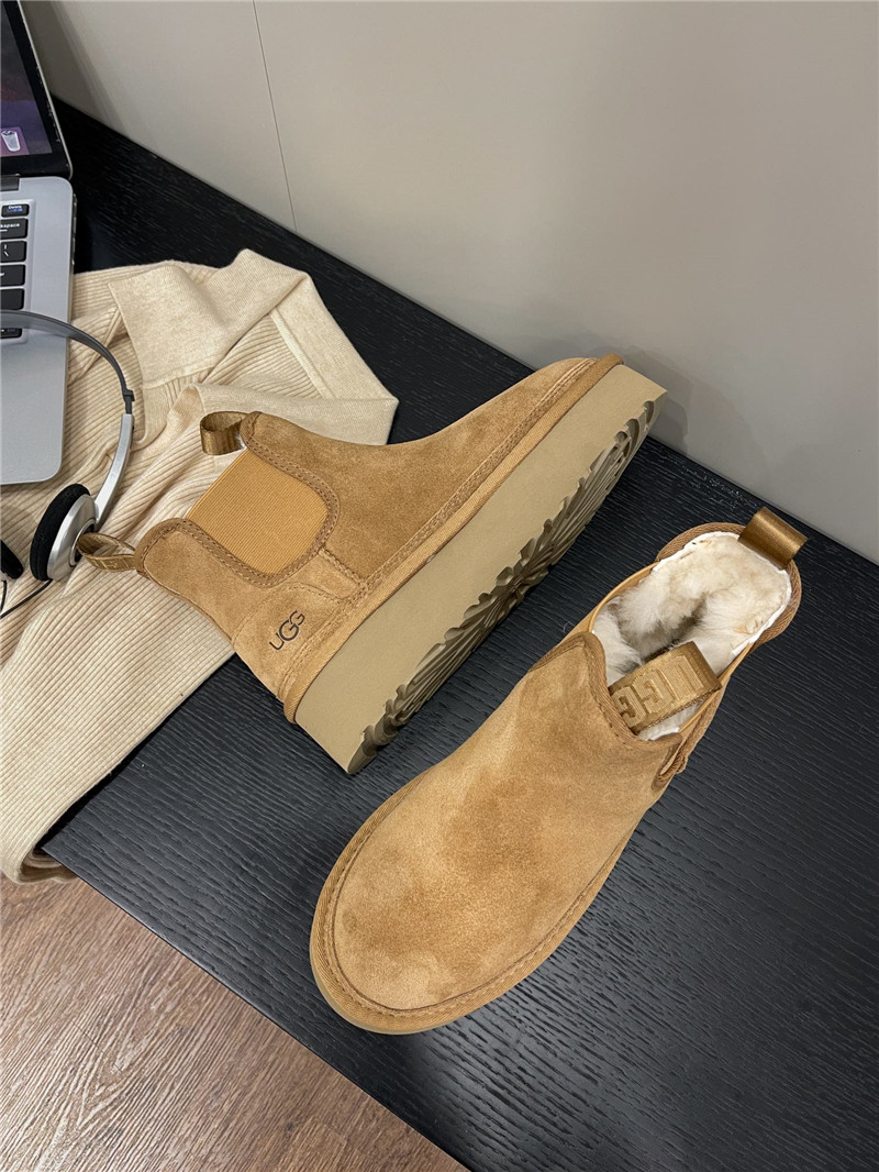 UGG Neumel Platform Chelsea Boot
