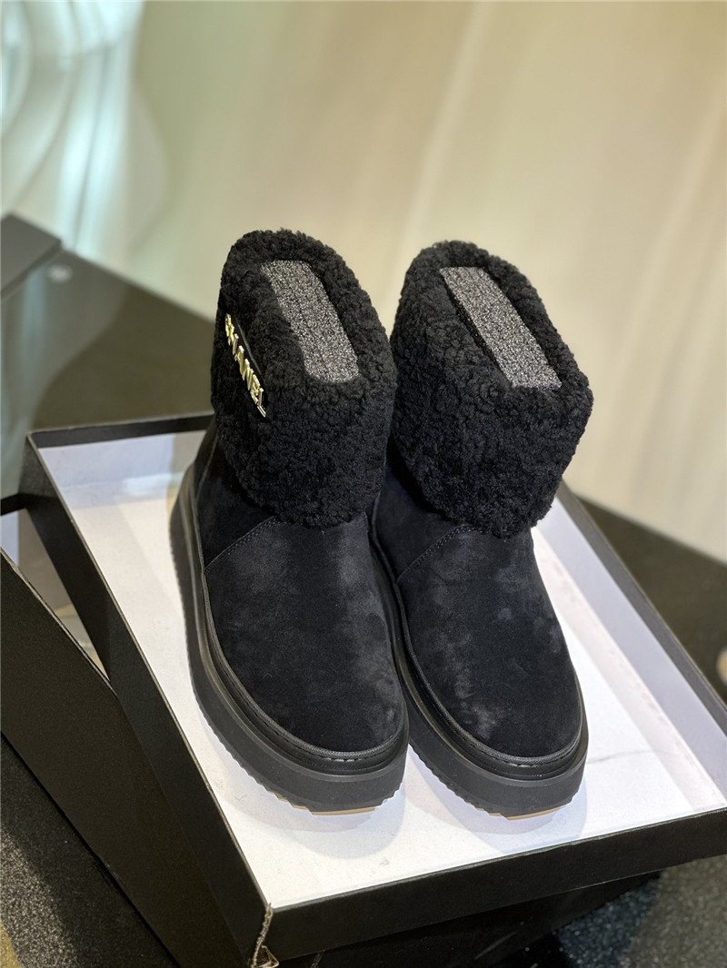 Ch**el black suede snow boots