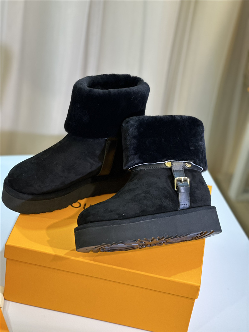 l0vis Vvtt0n lv ski aspen platform ankle boots in black