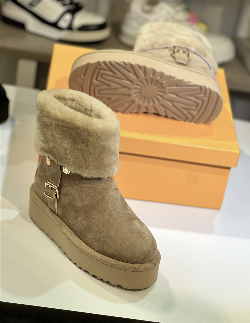 l0vis Vvtt0n lv ski aspen platform ankle boots