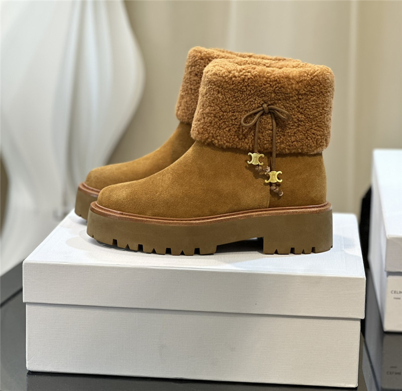 Ce1i*e catwalk style sheepskin wool short boots
