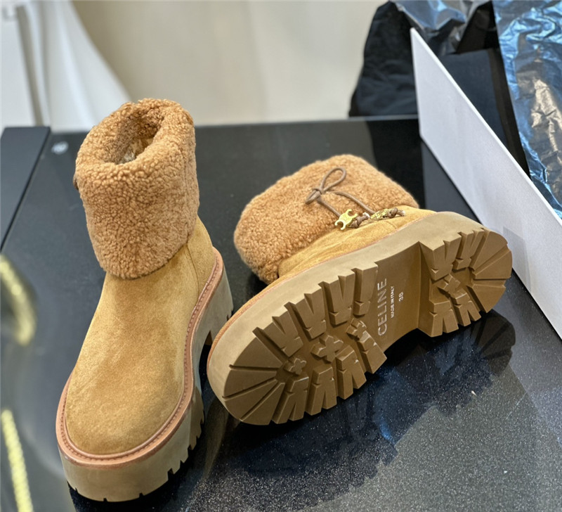 Ce1i*e catwalk style sheepskin wool short boots