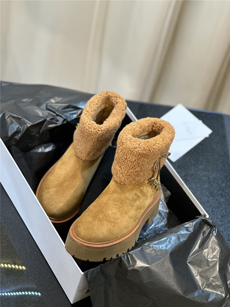 Ce1i*e catwalk style sheepskin wool short boots