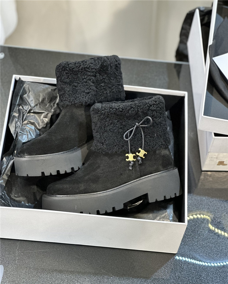 Ce1i*e bulky cropped boot