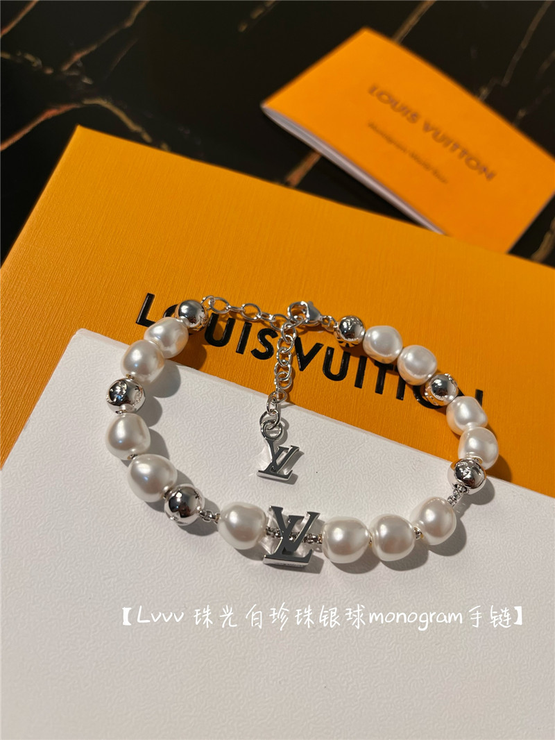 Louis Vuitton LV Pearl Bracelet