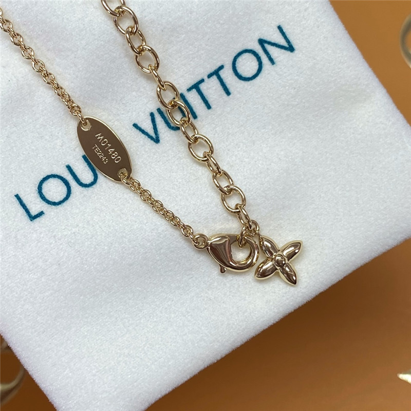l0vis vvtt0n D1am0nd clover necklace