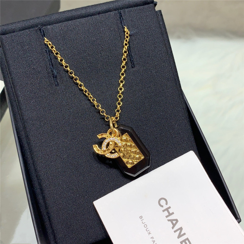 Ch**el round acrylic necklace