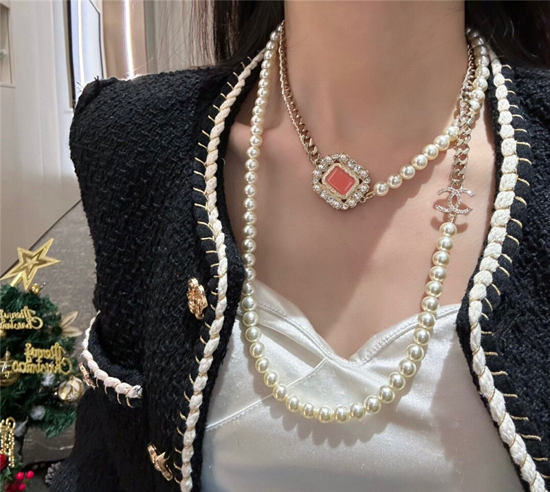 Ch**el pearl sweater necklace