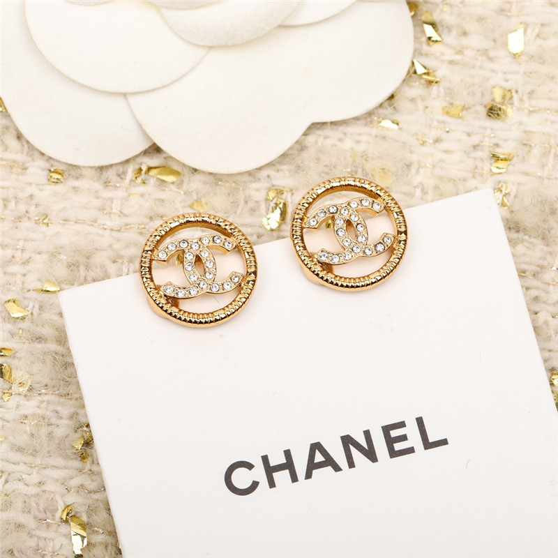 Chanel round double C earrings