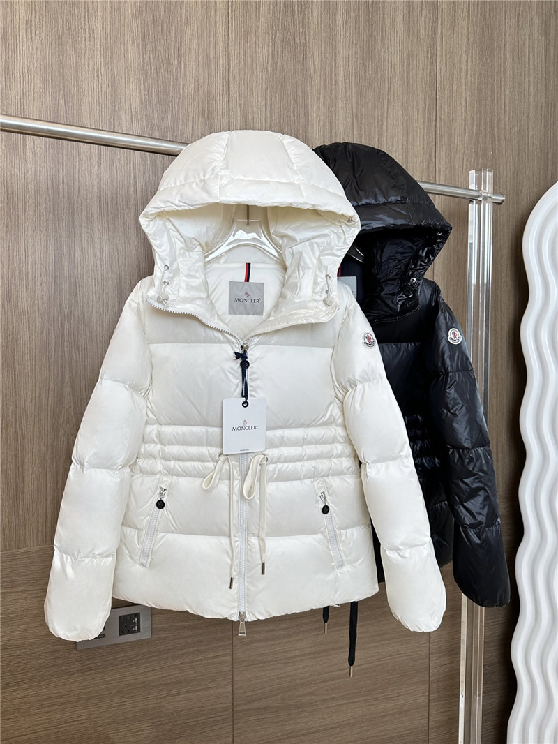 Moncler Taleve series hooded waist goose down jacket
