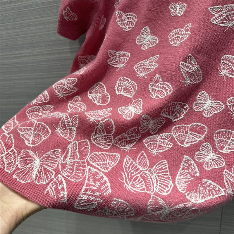 D10r pink embroidered short-sleeved sweater