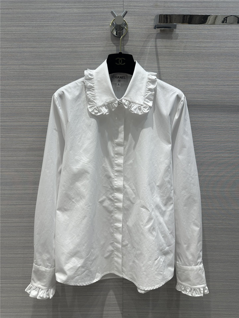 Chanel new palace style lace collar shirt