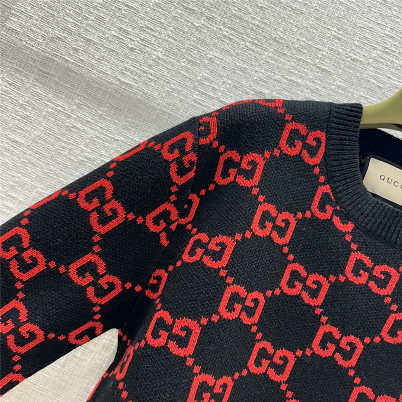 Gvc*1 gg logo intarsia sweater