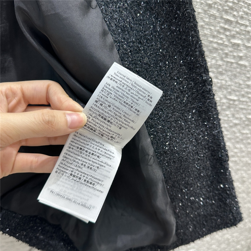 Va1e*ntin0 feather sleeve glossy black tweed coat