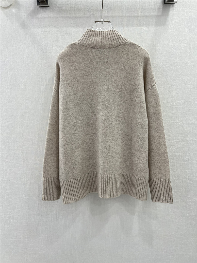 L0r0 P1ana light beige cashmere pullover sweater