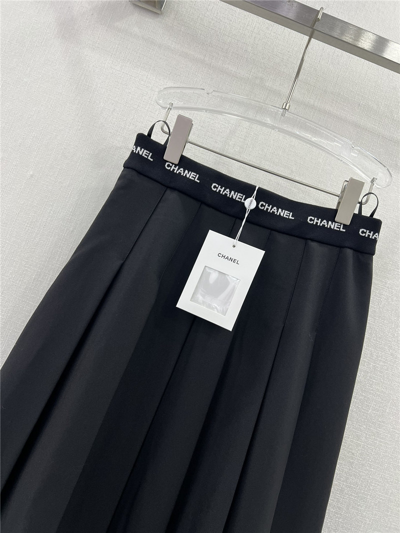 Ch**el waistband letter logo web pleated skirt