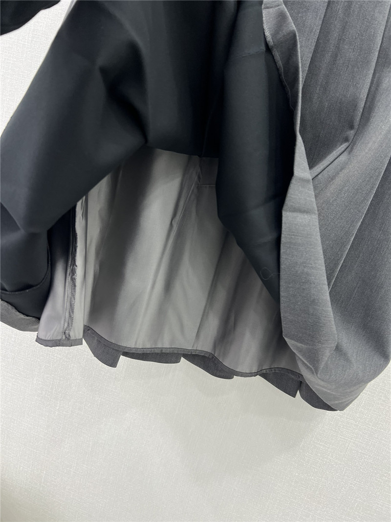 Ch**el waistband letter logo web pleated skirt