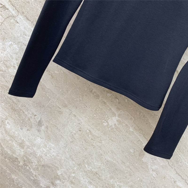 Ch**el off-shoulder long-sleeved bottoming t-shirt