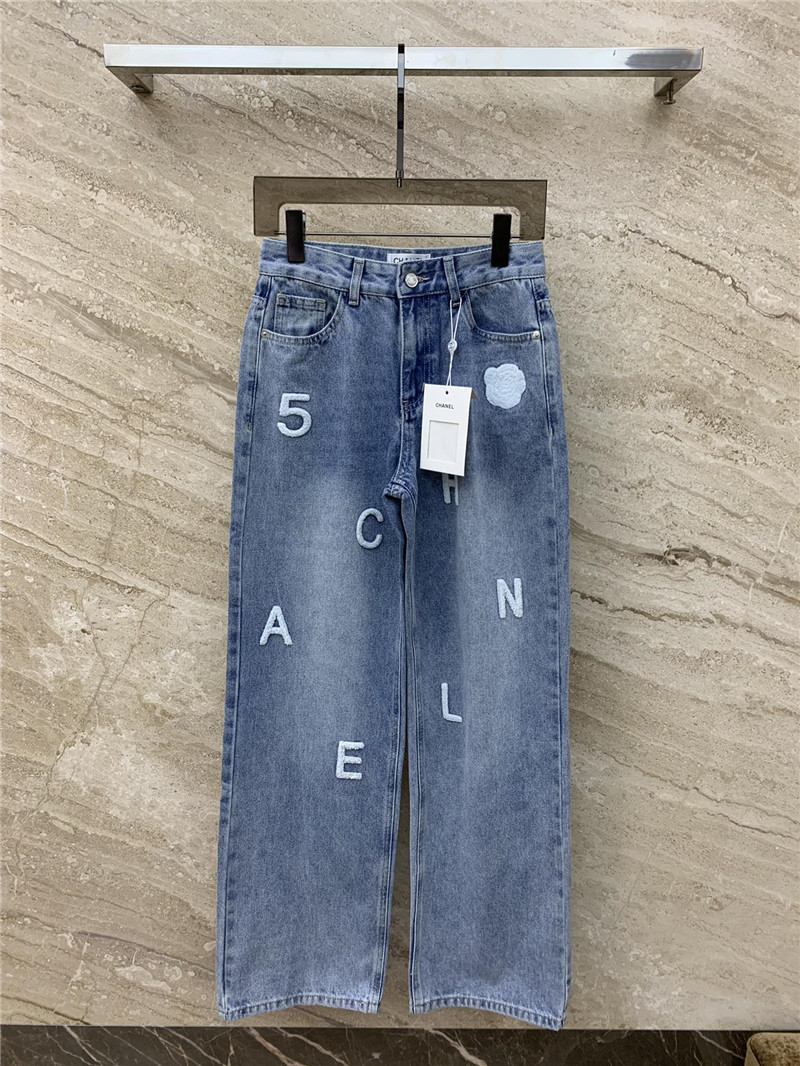 Ch**el towel embroidered logo jeans