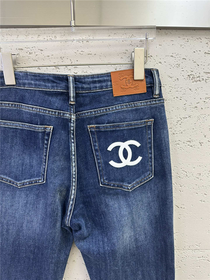 Ch**el three-dimensional embroidered logo jeans