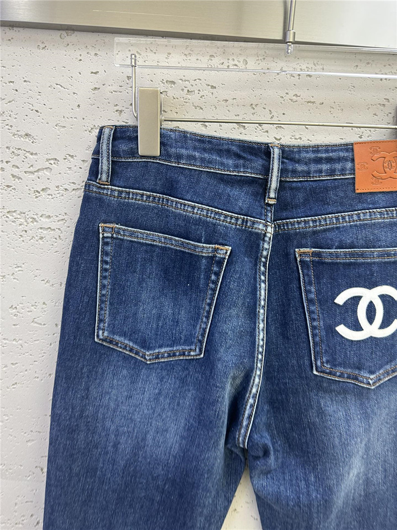 Ch**el three-dimensional embroidered logo jeans