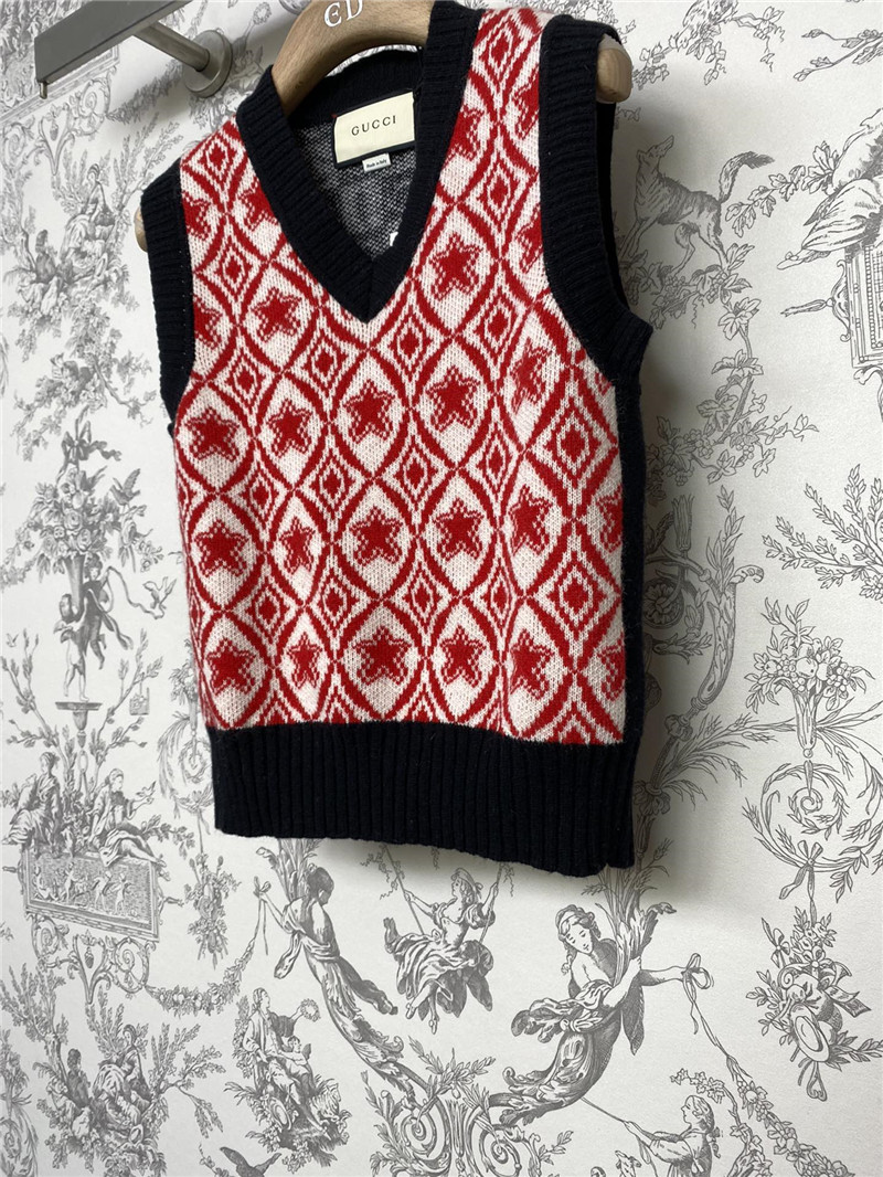 Gvc*1 monogram wool knitted vest
