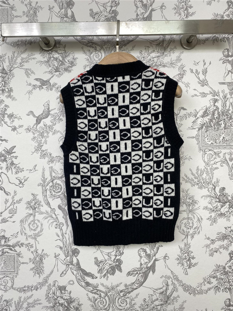 Gvc*1 monogram wool knitted vest