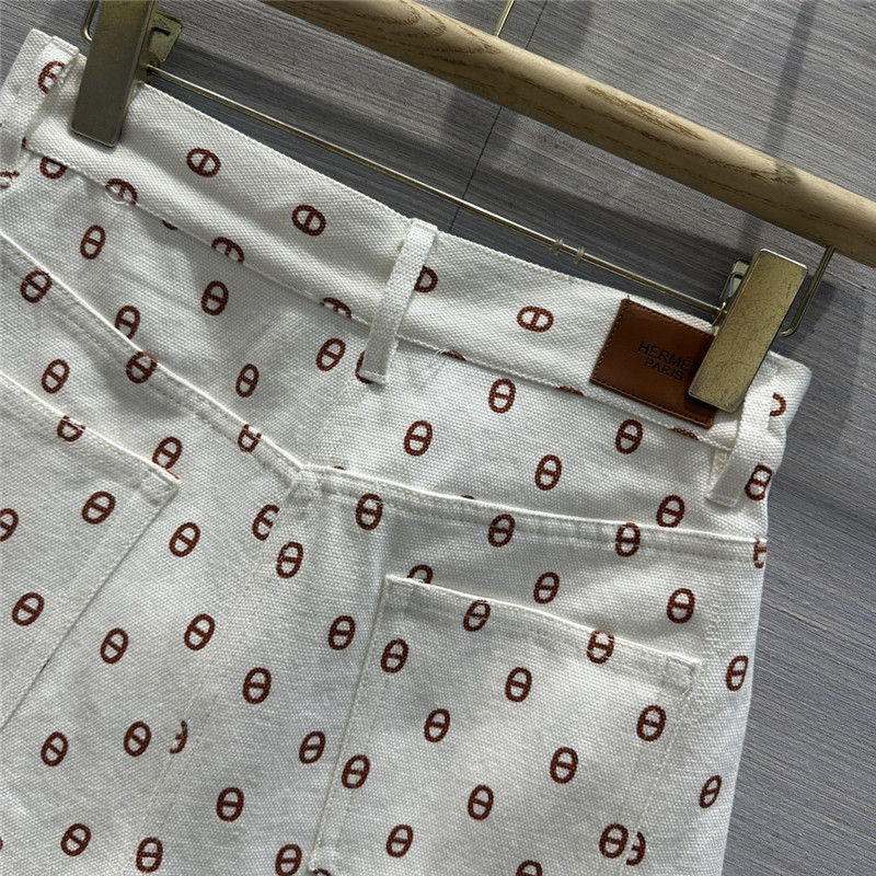 H**me5 new color pig nose logo denim shorts