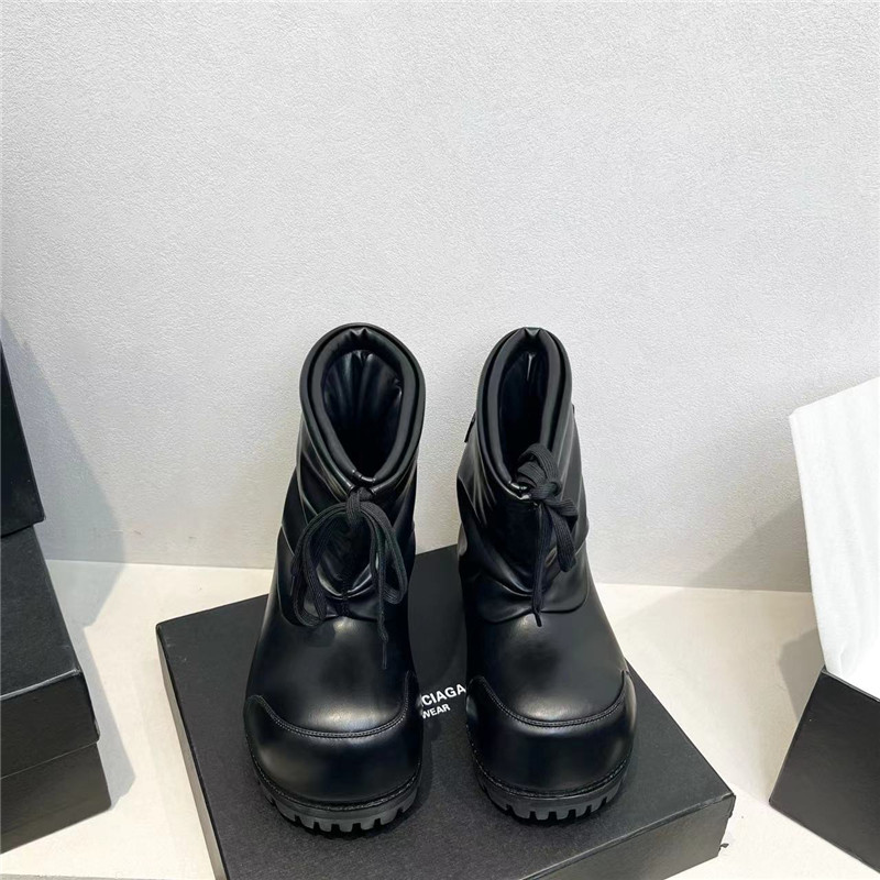 Ba1en*iaga alaska boots black