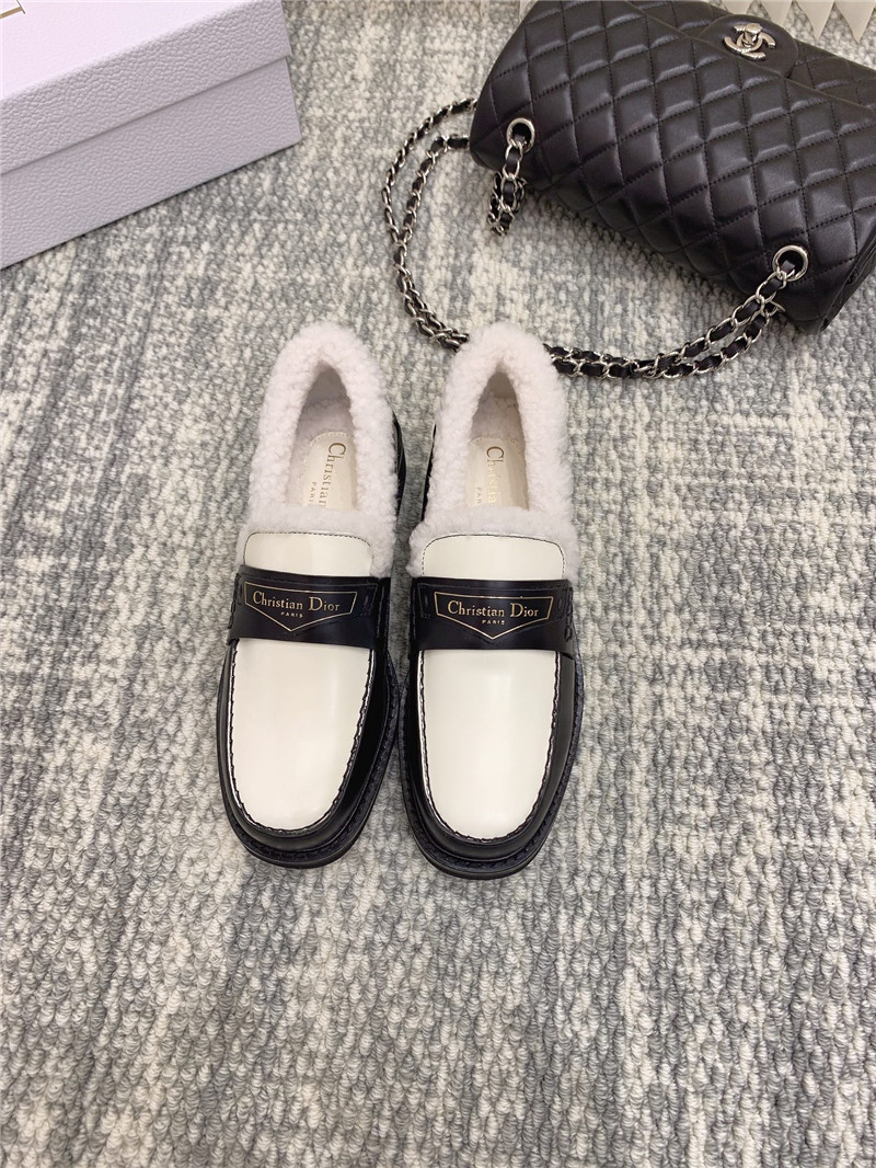 D10r new wool loafers